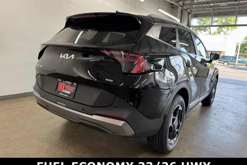 2026 Kia Sportage EX photo 1