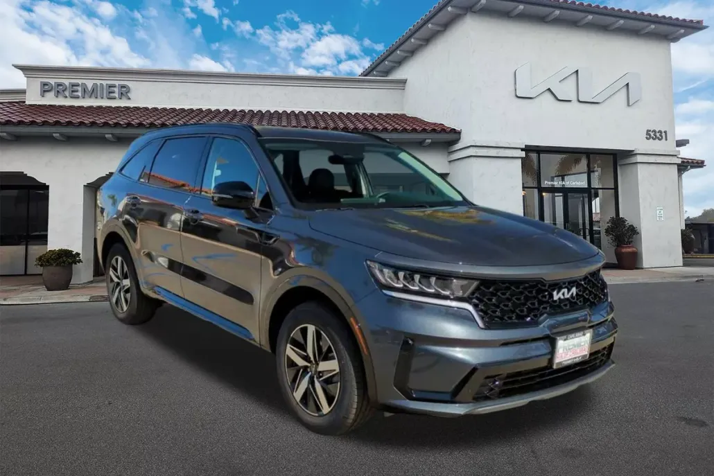 2023 Kia Sorento S photo 1
