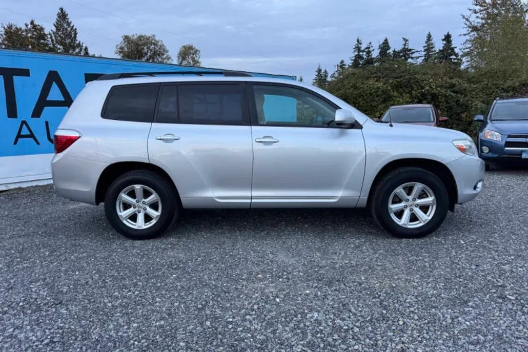 2008 Toyota Highlander Base photo 1