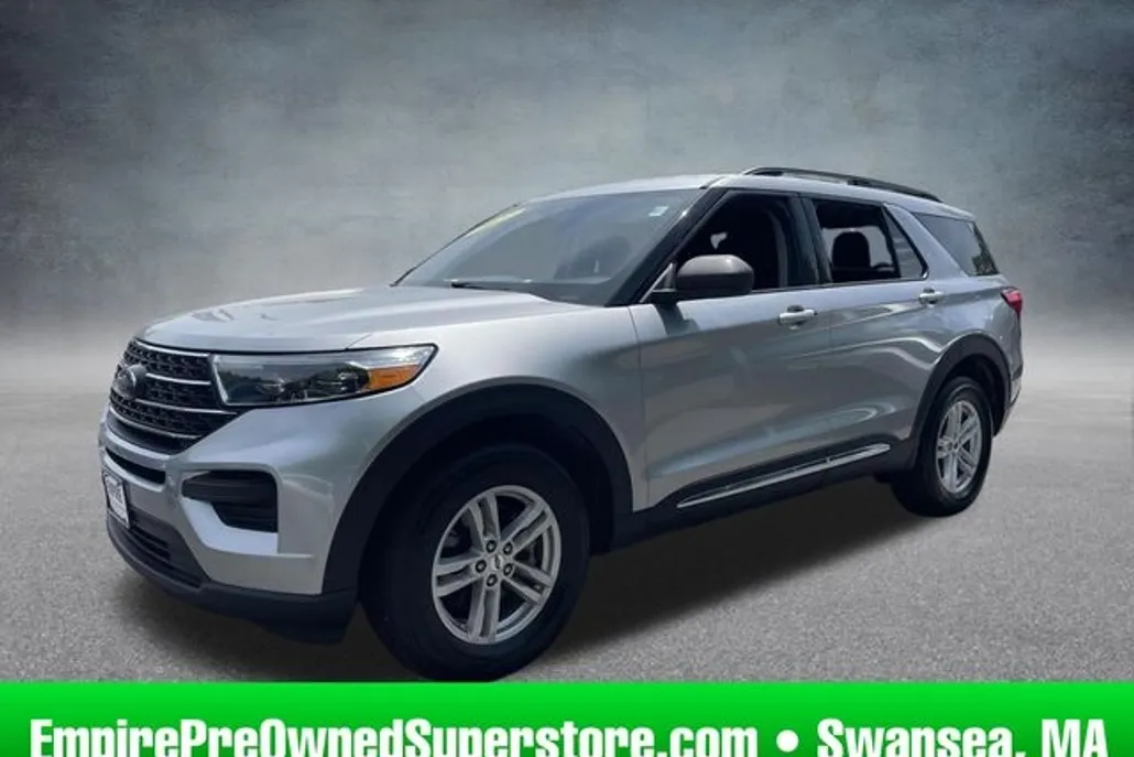 2021 Ford Explorer XLT photo 1
