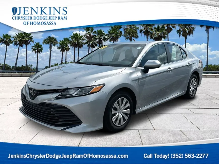 2020 Toyota Camry L photo 1