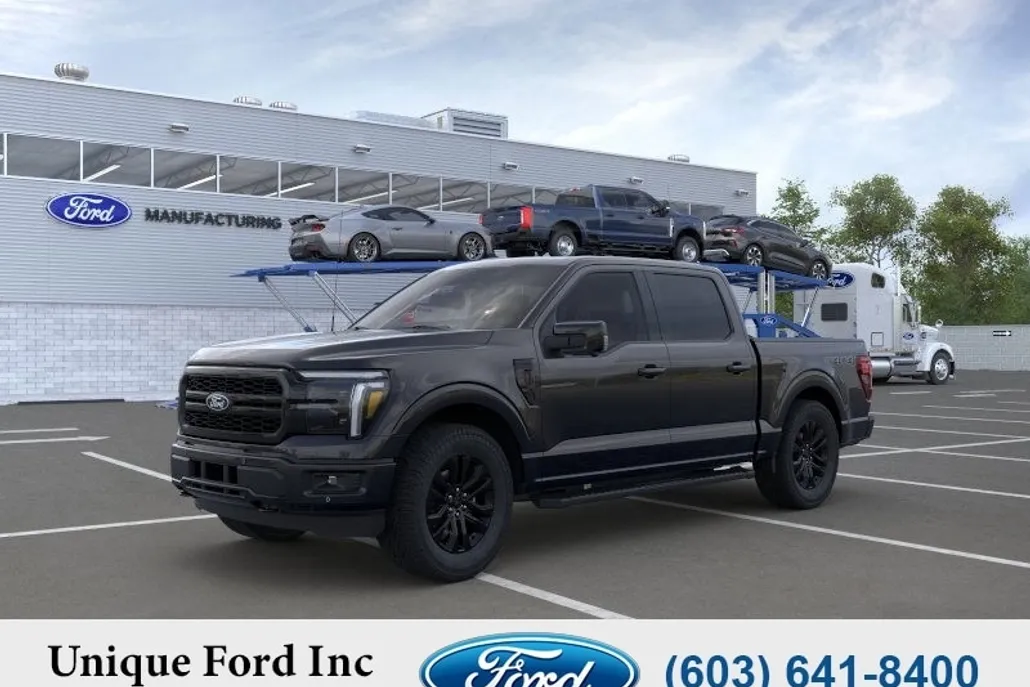 2025 Ford F-150 Lightning Lariat photo 1