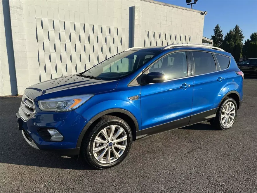 2017 Ford Escape Titanium photo 1