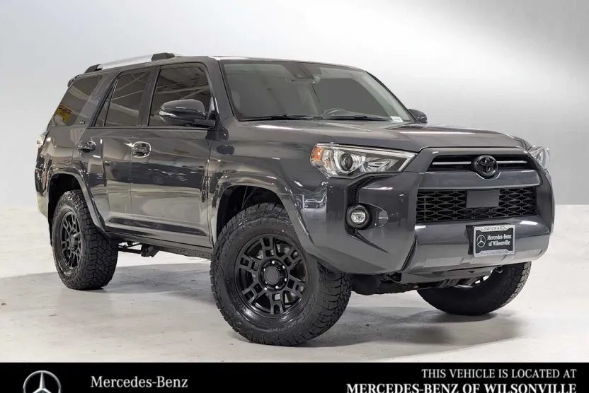 2024 Toyota 4Runner SR5 Premium photo 1
