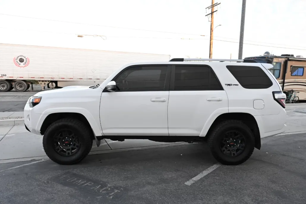 2015 Toyota 4Runner TRD Pro 4WD V6 photo 1