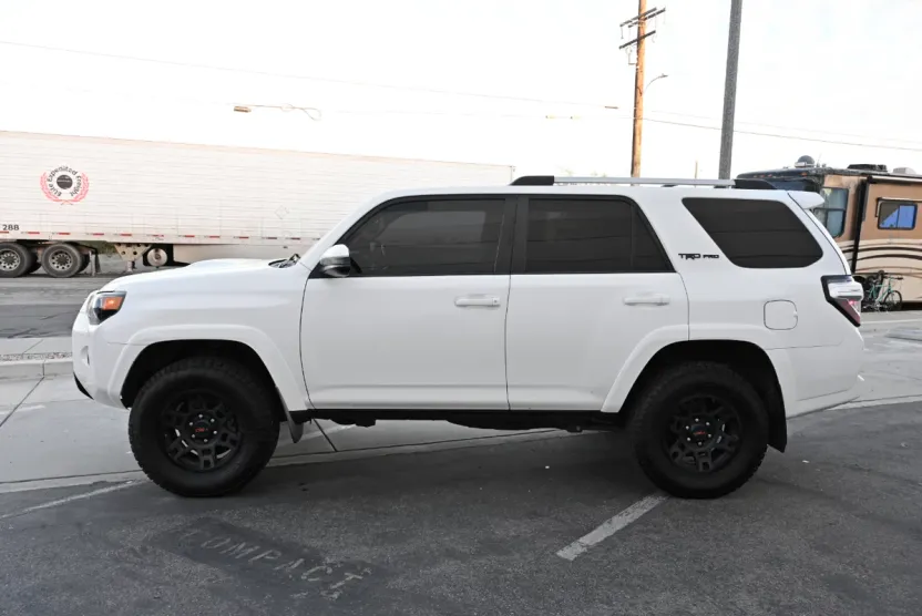 2015 Toyota 4Runner TRD Pro 4WD V6 photo 1