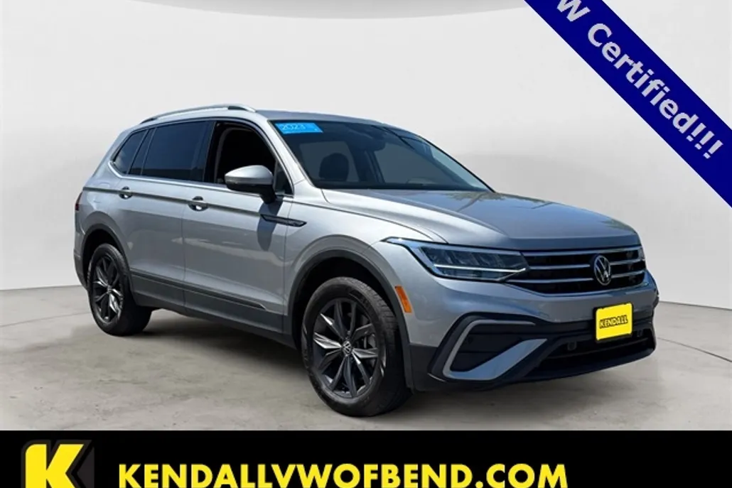2023 Volkswagen Tiguan SE photo 1