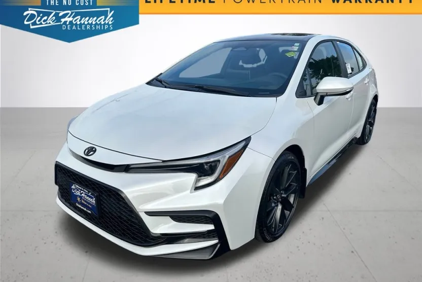 2026 Toyota Corolla SE photo 1