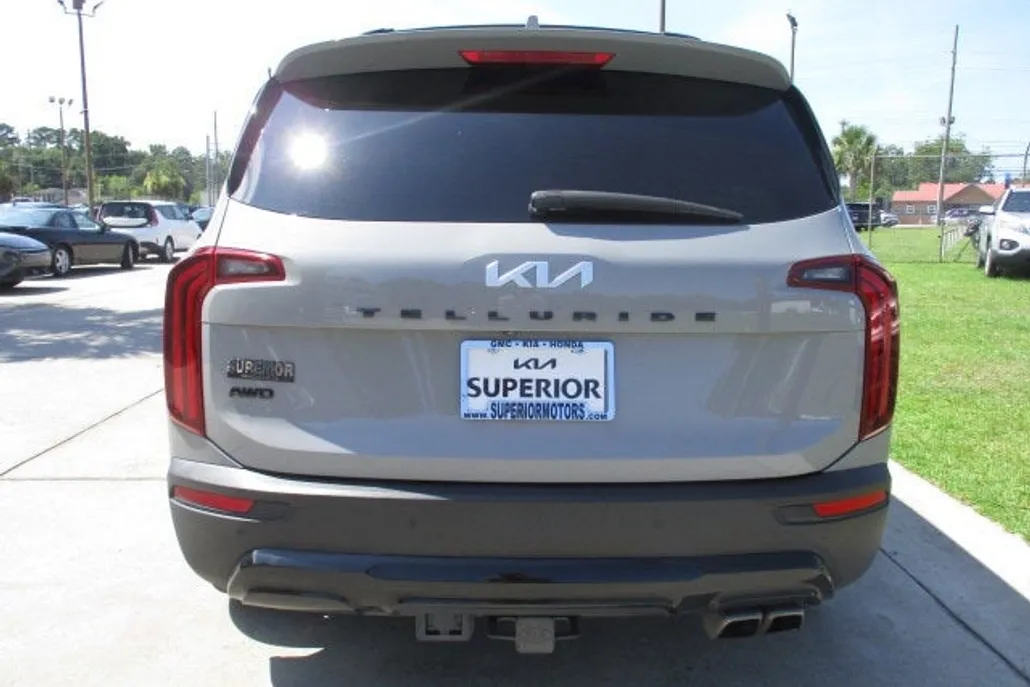 2022 Kia Telluride EX photo 1