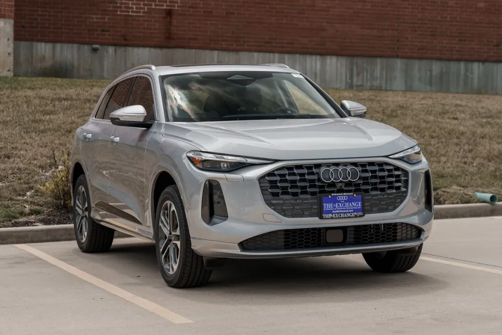 2025 Audi Q5 Premium photo 1
