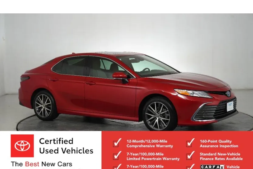 2024 Toyota Camry Hybrid XLE photo 1