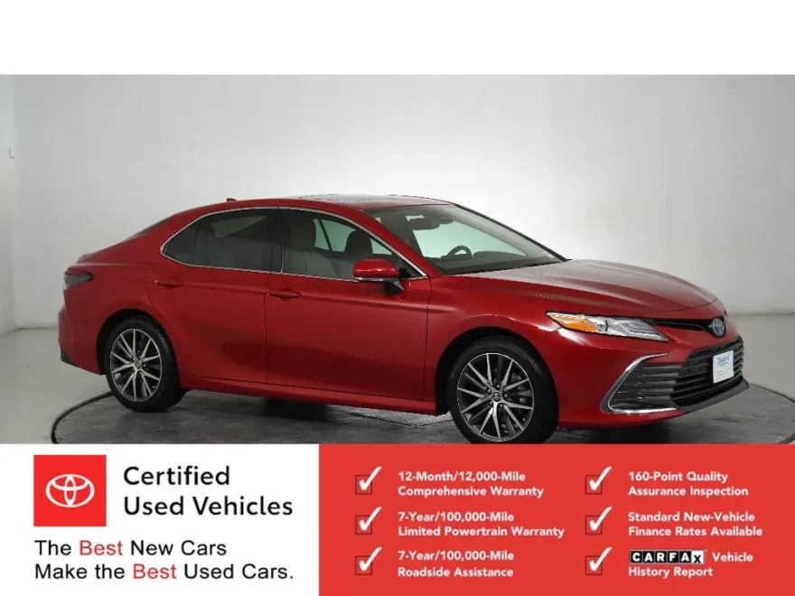 2024 Toyota Camry Hybrid XLE photo 1
