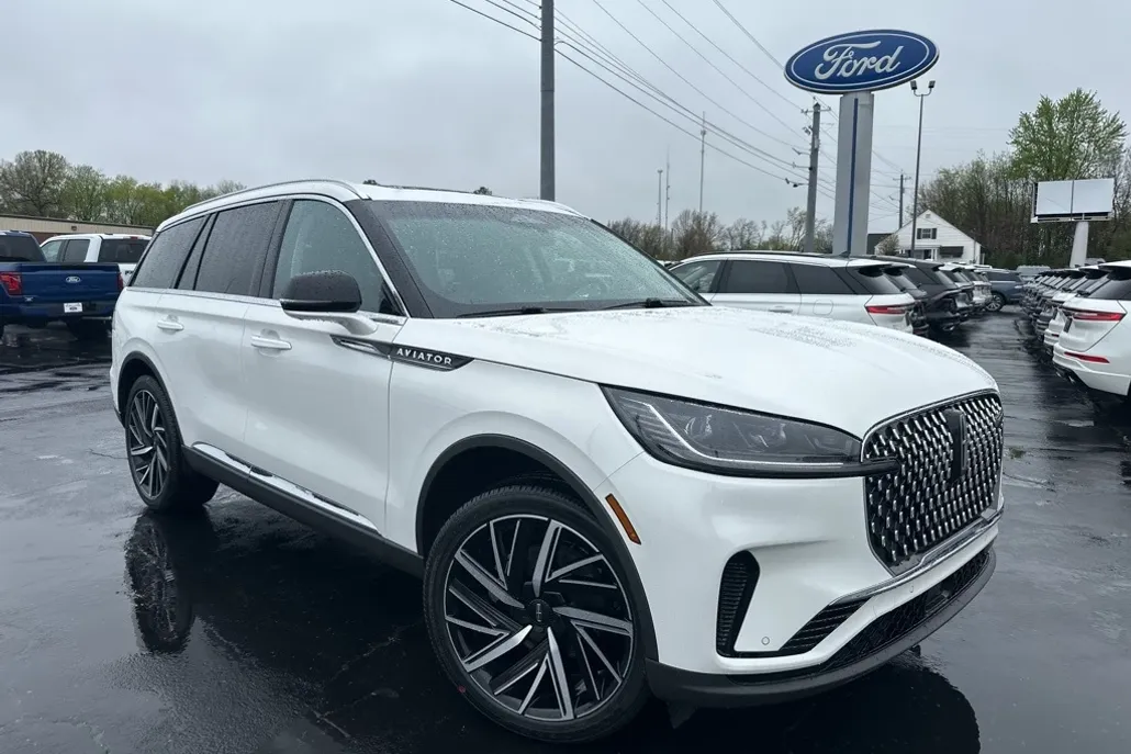 2025 Lincoln Aviator Reserve photo 1