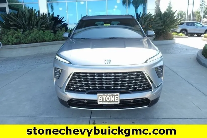 2026 Buick Enclave Avenir photo 1