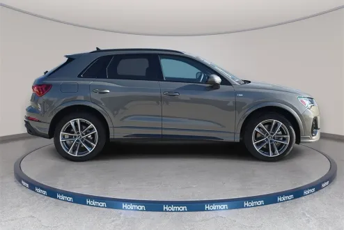 2025 Audi Q3 45 TFSI S line Premium photo 1