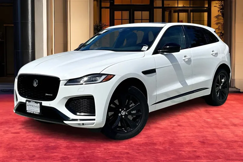 2024 Jaguar F-PACE P400 R-Dynamic S photo 1