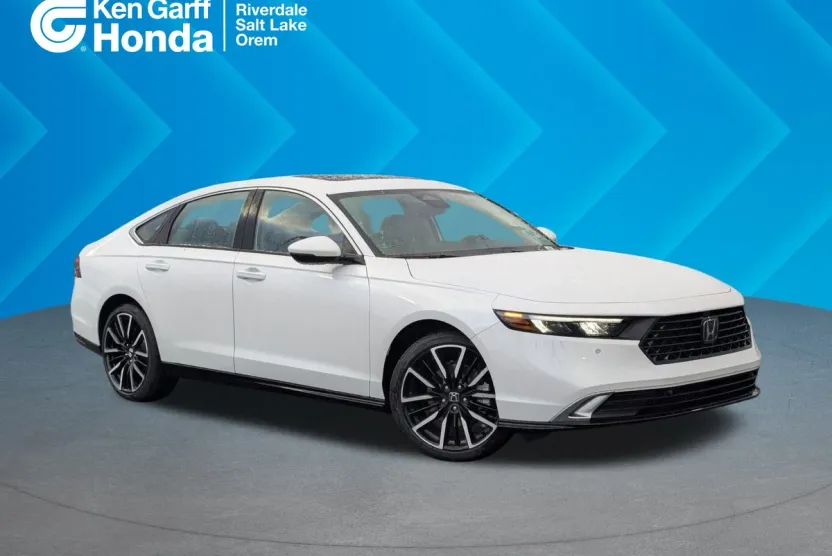 2025 Honda Accord Hybrid Touring photo 1