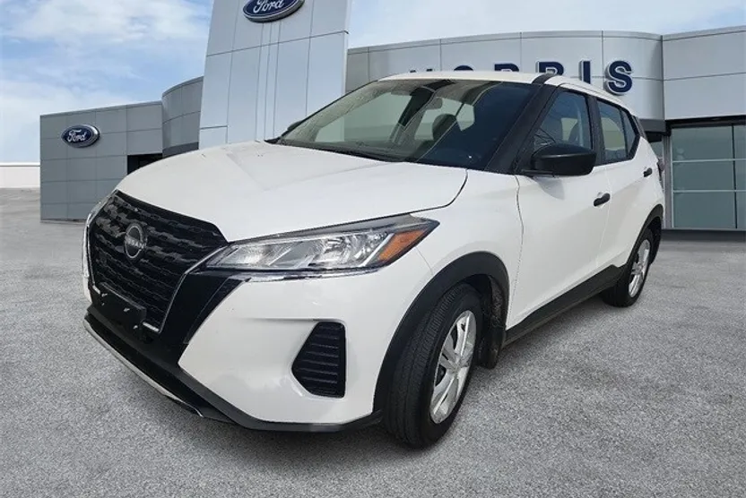 2024 Nissan Kicks S photo 1