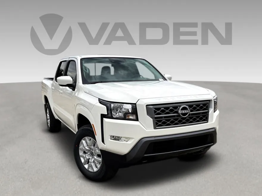 2024 Nissan Frontier SV Crew Cab photo 1