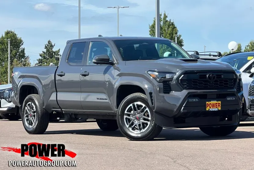 2024 Toyota Tacoma TRD Sport photo 1