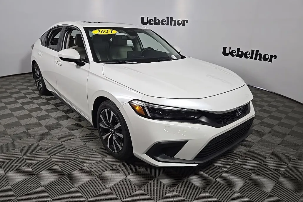 2024 Honda Civic Hatchback EX-L photo 1