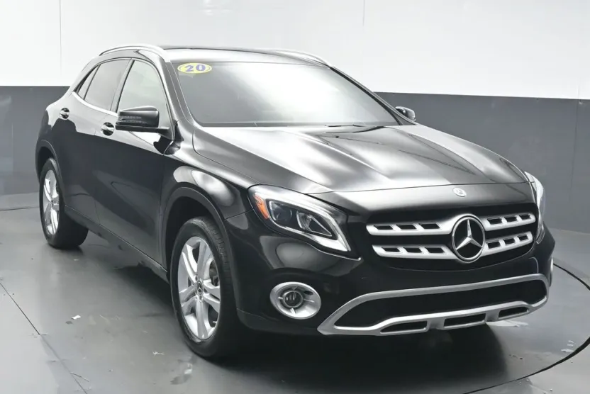 2020 Mercedes Benz GLA 250 photo 1