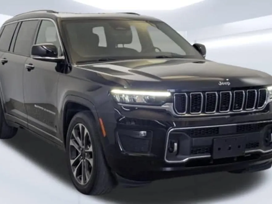 2022 Jeep Grand Cherokee Overland photo 1