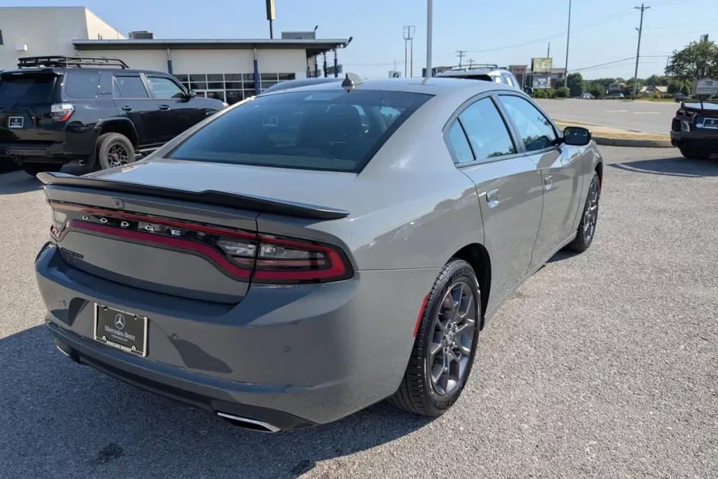 2018 Dodge Charger GT photo 1