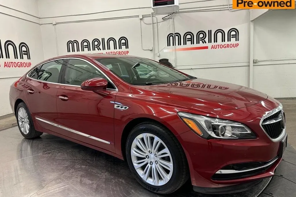 2018 Buick LaCrosse Premium I photo 1