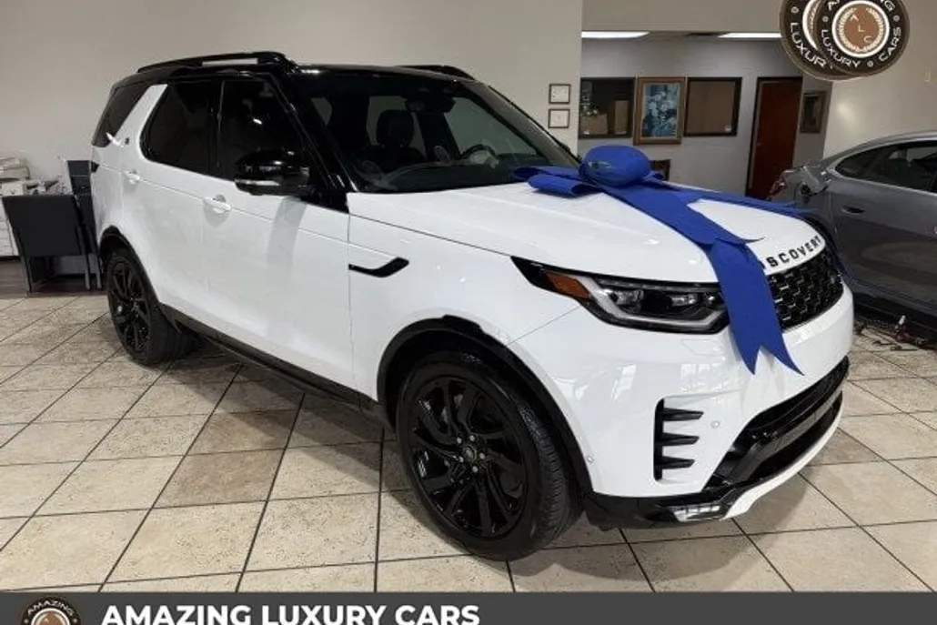 2023 Land Rover Discovery P300 S S R-Dynamic photo 1