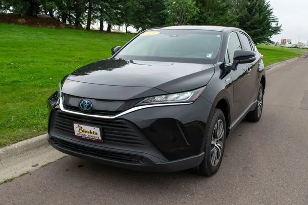 2021 Toyota Venza LE photo 1