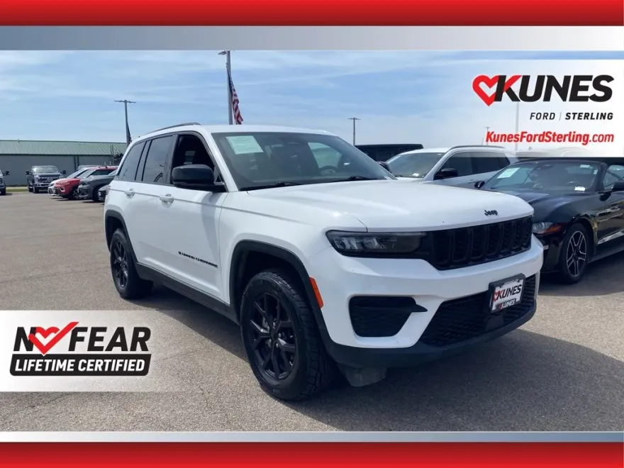 2024 Jeep Grand Cherokee Altitude photo 1