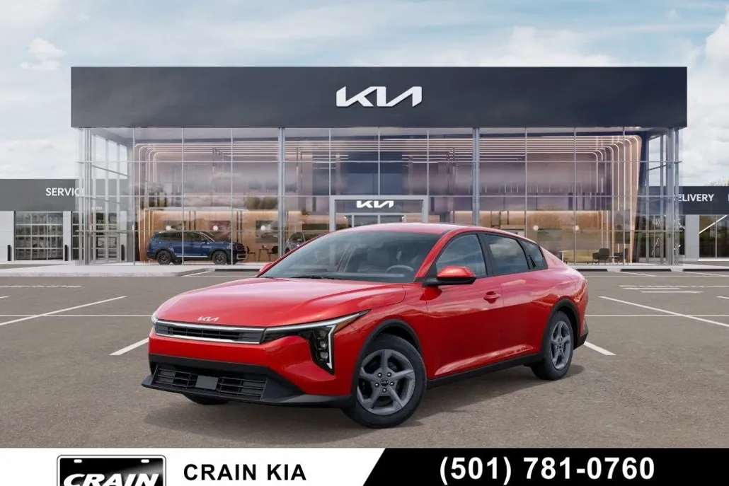 2025 Kia K4 LXS photo 1