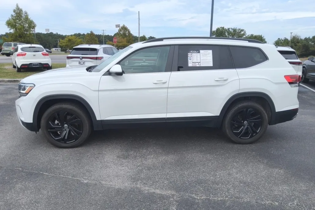 2023 Volkswagen Atlas V6 SE Technology photo 1