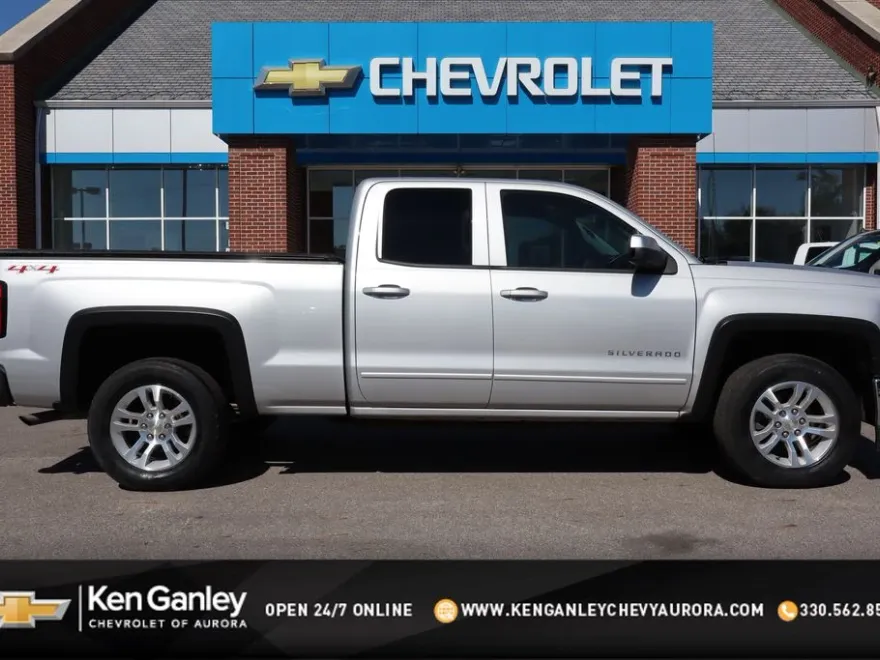 2015 Chevrolet Silverado LT photo 1