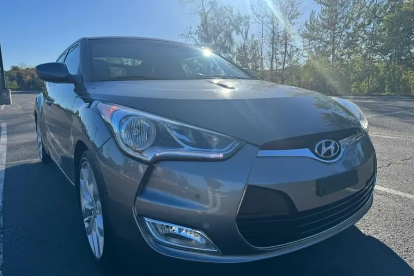 2013 Hyundai Veloster Base Turbo Ultimate photo 1