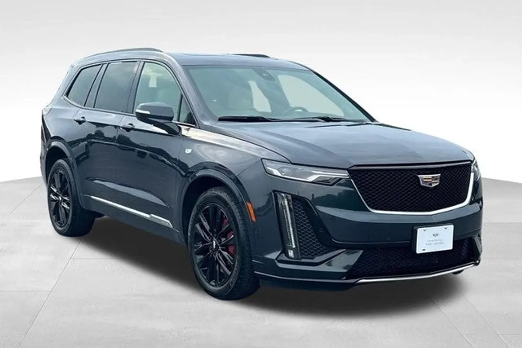 2023 Cadillac XT6 Sport photo 1