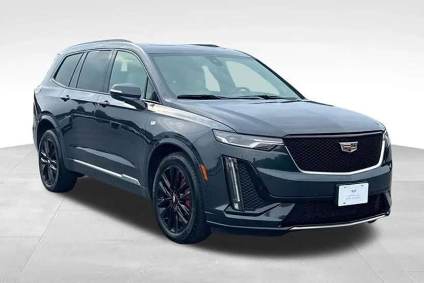 2023 Cadillac XT6 Sport photo 1
