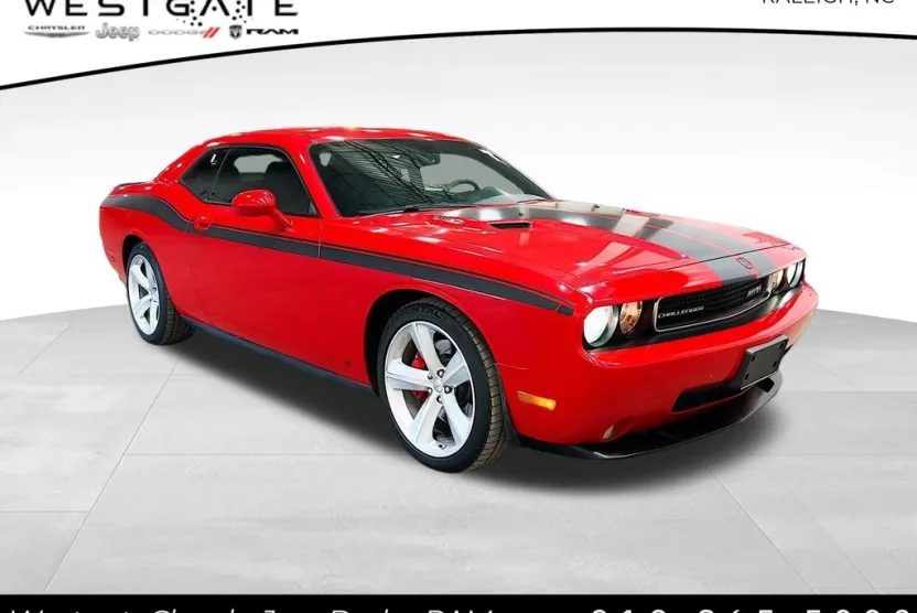 2009 Dodge Challenger SRT8 photo 1