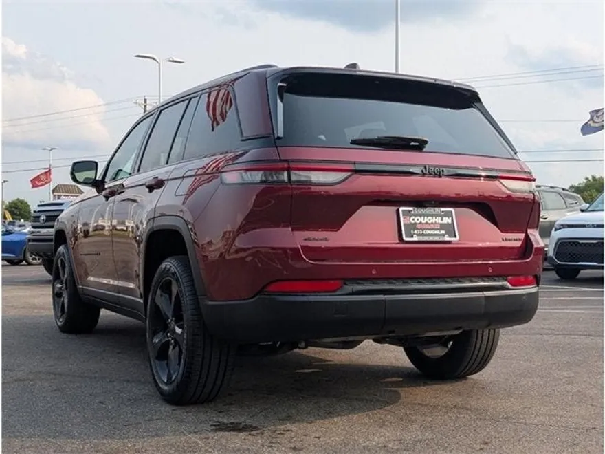 2024 Jeep Grand Cherokee Limited photo 1