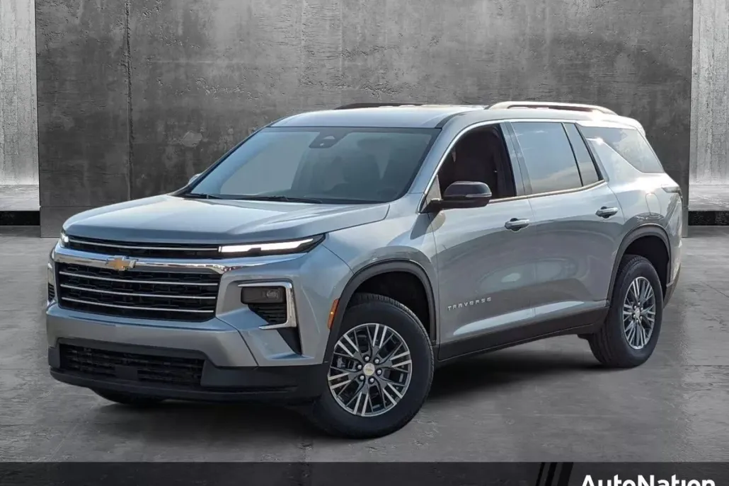 2025 Chevrolet Traverse photo 1