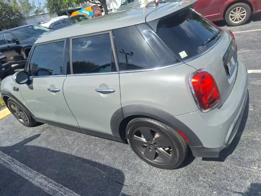 2022 Mini Cooper Hardtop S photo 1