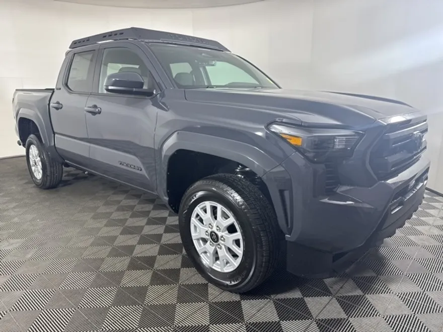 2025 Toyota Tacoma SR5 Double Cab photo 1