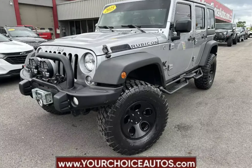 2015 Jeep Wrangler Unlimited Rubicon photo 1