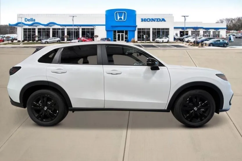 2026 Honda HR-V Sport photo 1