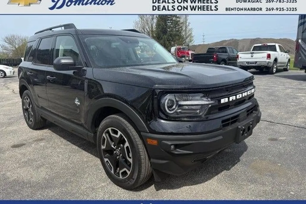 2021 Ford Bronco Sport Outer Banks photo 1