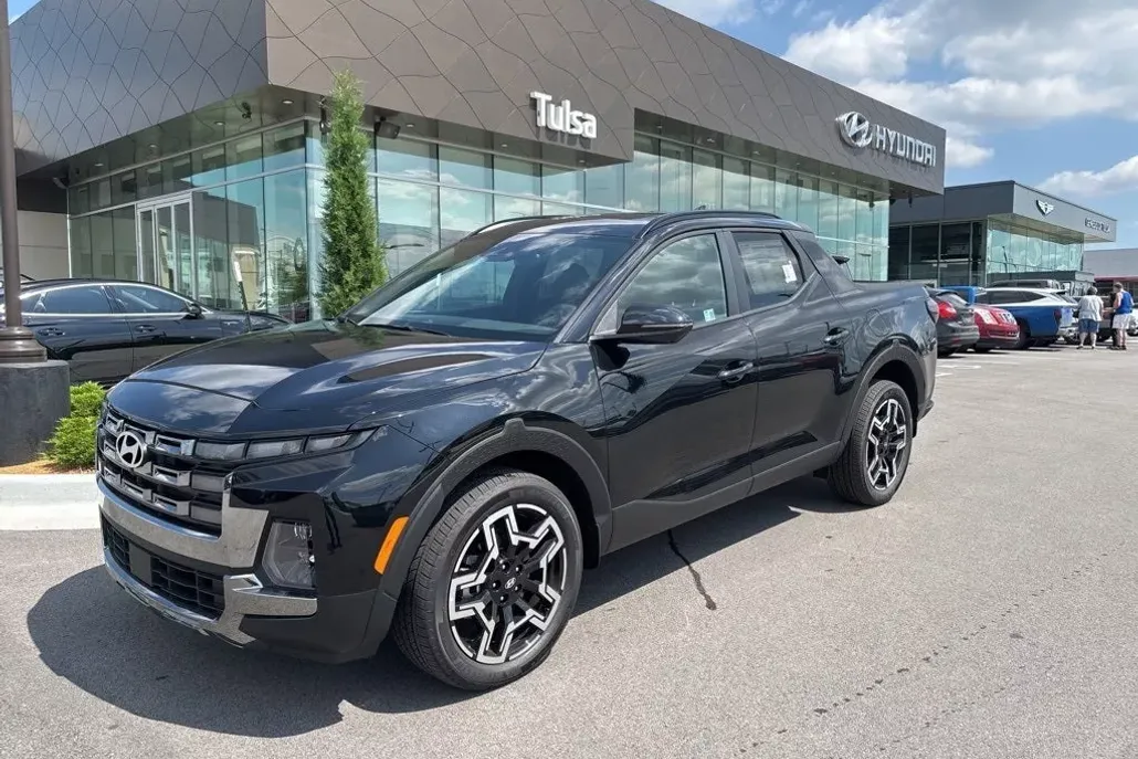 2025 Hyundai Santa Cruz Limited photo 1