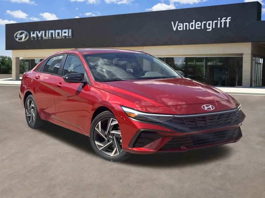 2025 Hyundai Elantra SEL Sport photo 1