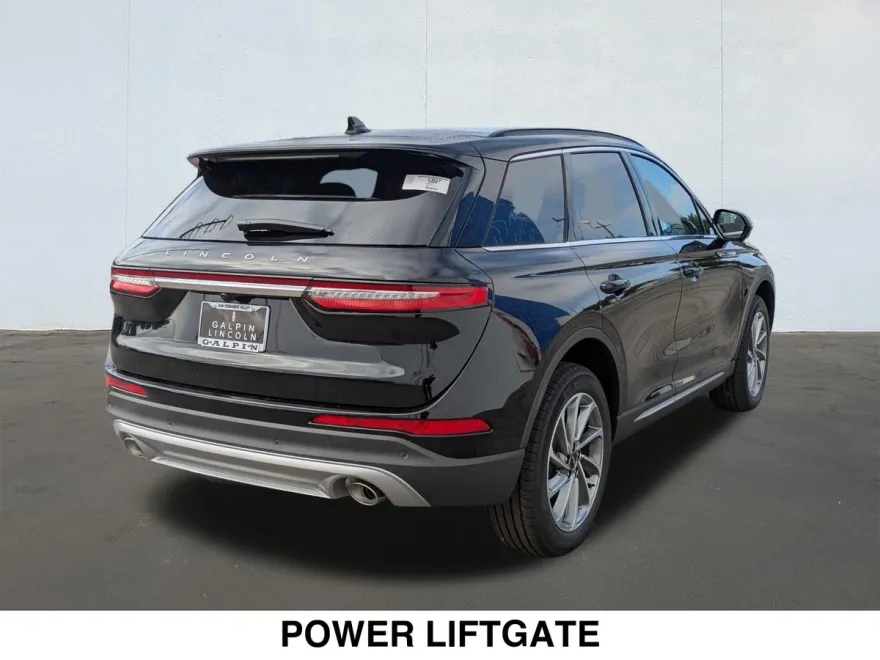 2025 Lincoln Corsair Premiere photo 1