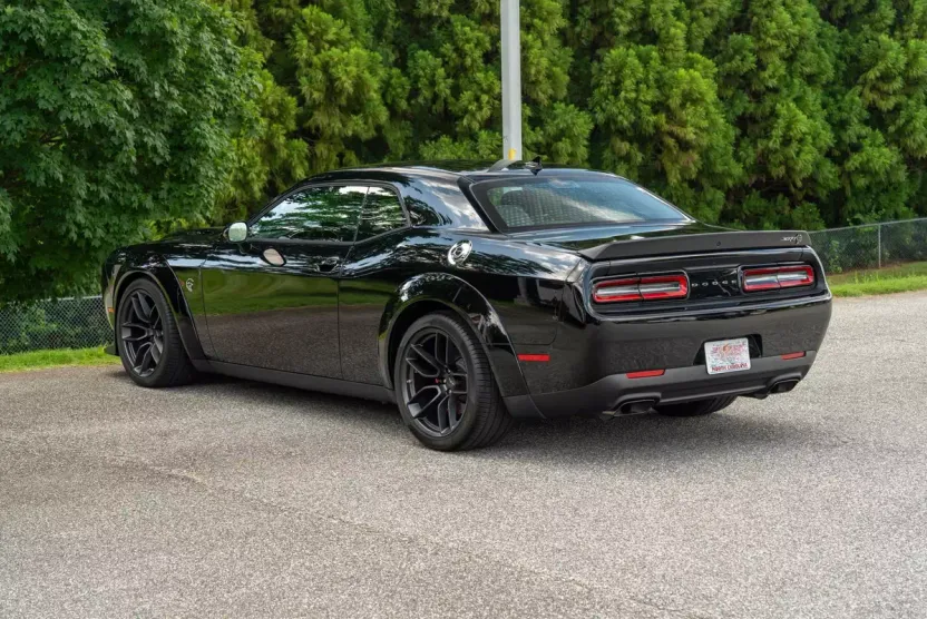 2023 Dodge Challenger SRT8 Hellcat Widebody photo 1